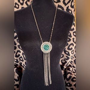 Pretty pendant necklace